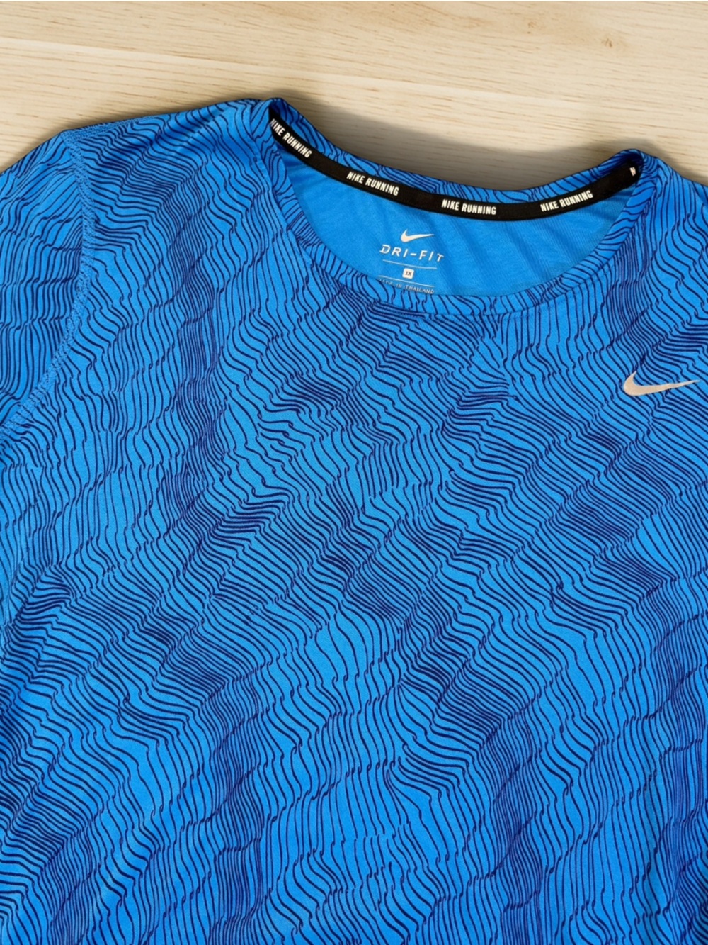 Nike Dri-FIT Women’s Running Short Sleeve Top Blue Wave-Pattern Dri-FIT Top